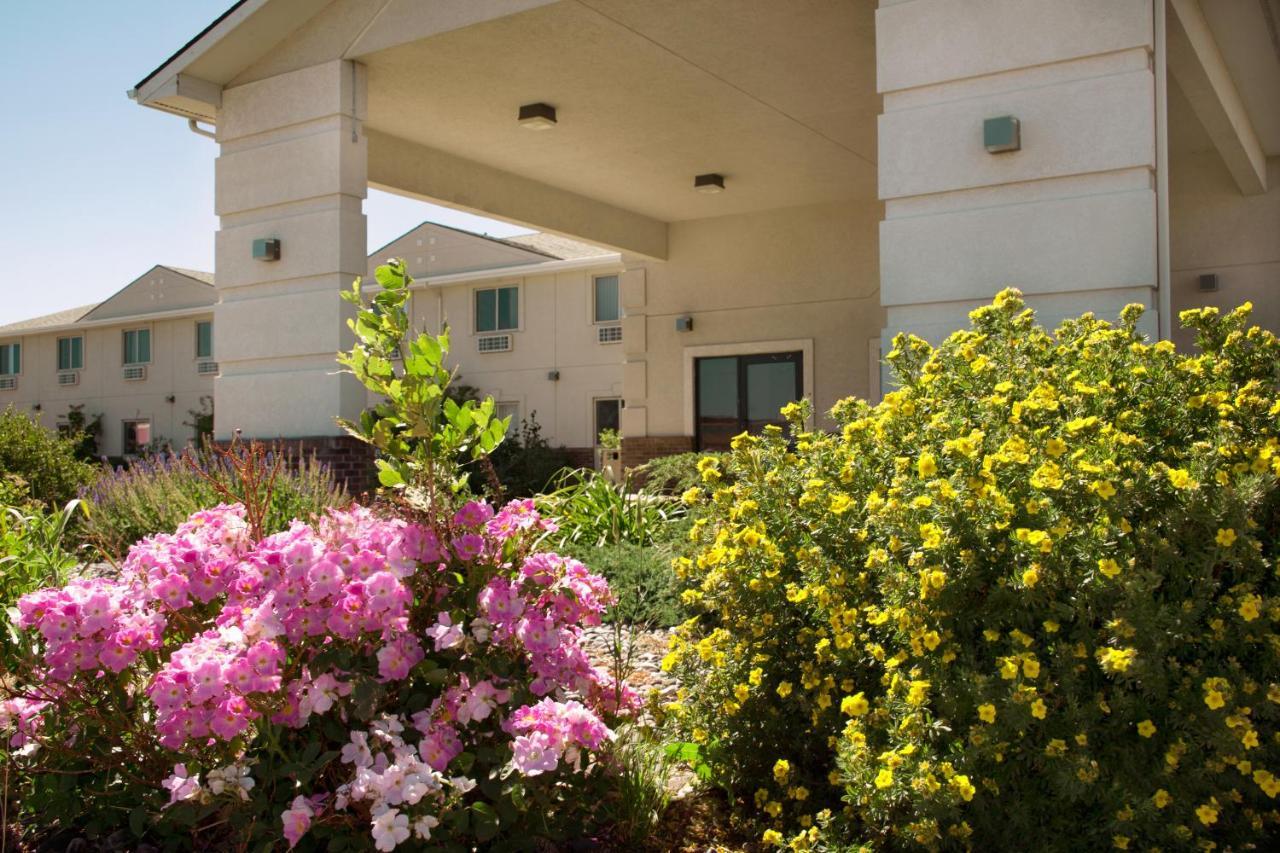 Super 8 By Wyndham Big Timber Motel Exterior foto